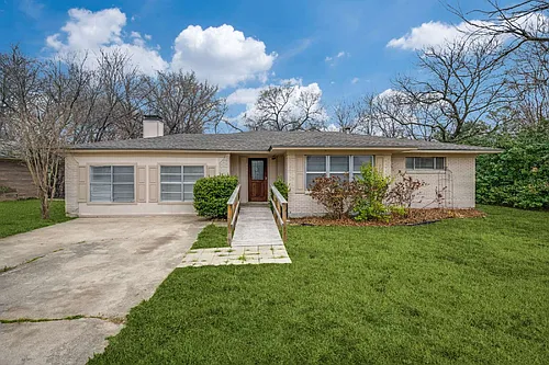 3110 Heather Ln Photo 1