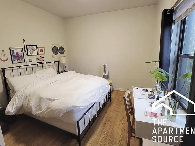 923 W Waveland Ave #2D — Photo 5