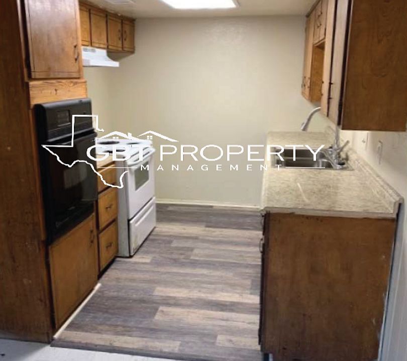 1st image of 1410 N Mary St #13