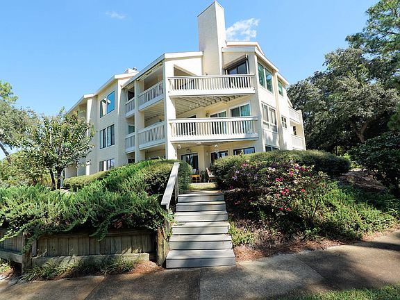 5th image of 48 Marina Cove Dr Unit 101