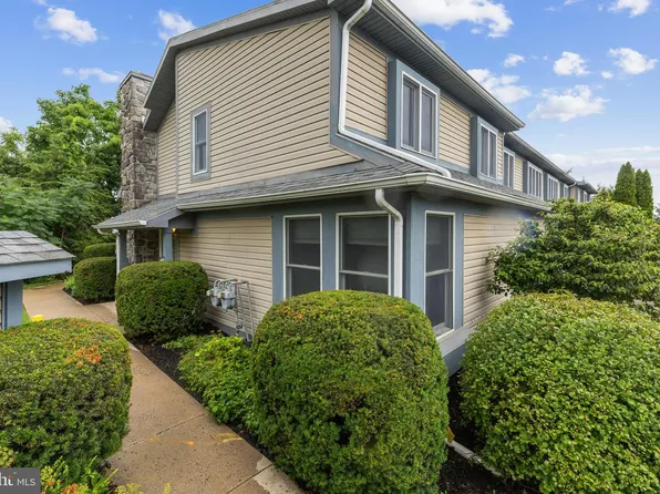 710 Tussey Ln, State College, PA 16801