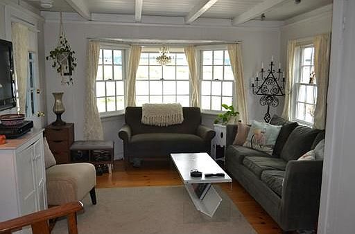 5th image of 9 Siloam Ave