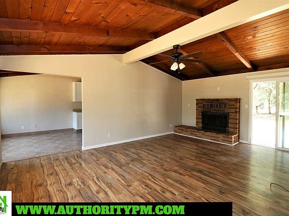 5th image of 1634 Lake Blvd