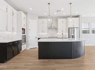 953 W Ridge Rd, Apache Junction, AZ 85120