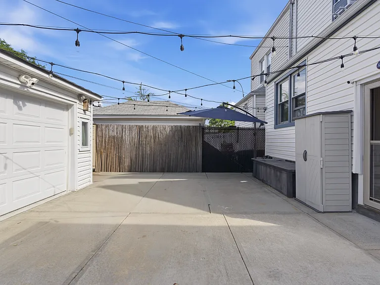 69-06 66th Pl — Photo 17