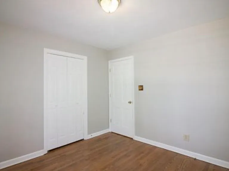 105 S Ridge St — Photo 7