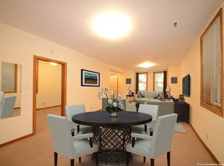 3744 N Greenview Ave #1, Chicago, IL 60613