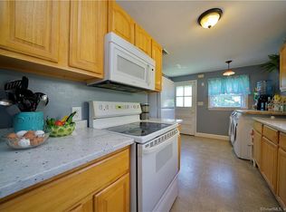 28 Mapleside Dr, Wethersfield, CT 06109