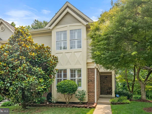 15763 Widewater Dr, Dumfries, VA 22025