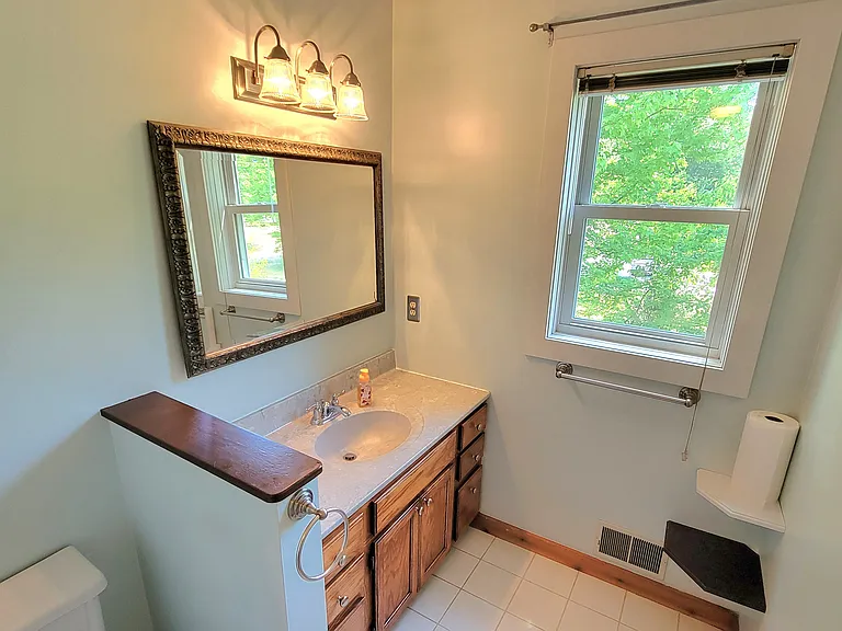 4398 Manhattan W — Photo 20