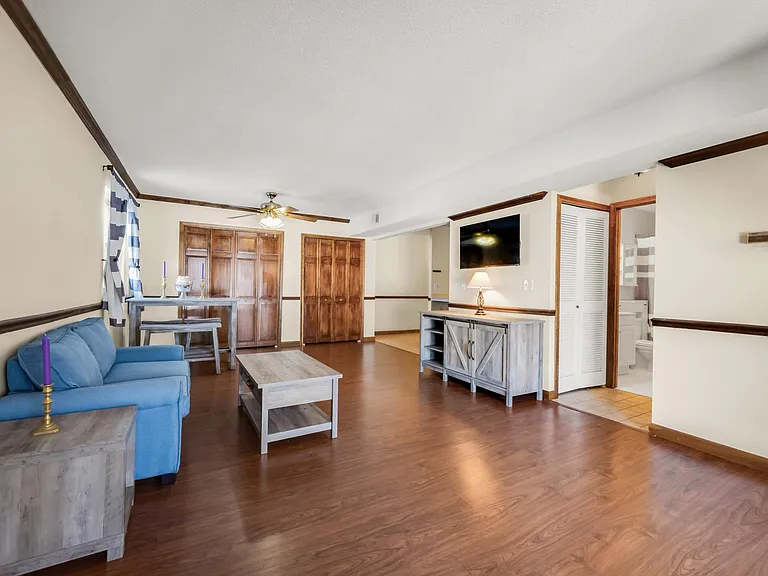 1301 Twin Circle Dr — Photo 14