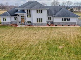 963 Washington Rd, Hartford, WI 53027