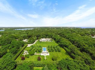 204 Upper Seven Ponds Rd, Water Mill, NY 11976