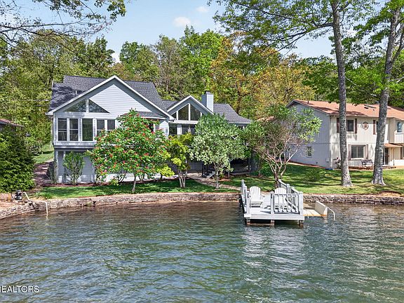 3rd image of 276 Lakewood Dr