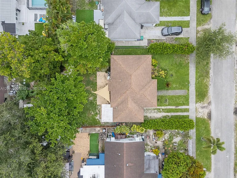 421 NW 105th St — Photo 30