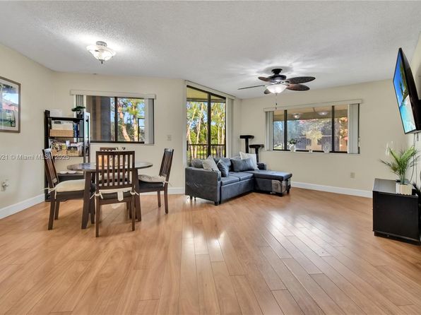 15499 N Miami Lakeway N #206
