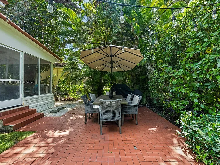 420 Aledo Ave — Photo 17