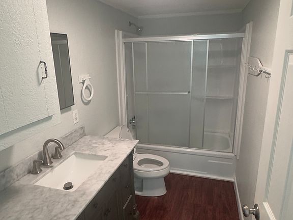 2nd image of 311 Magnolia St