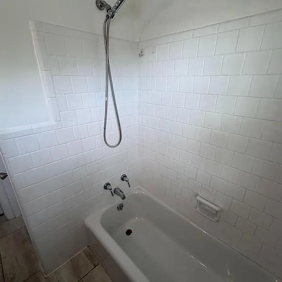 1543 Cottage Ln — Photo 24