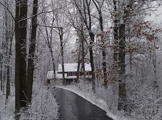 2062 Walnut Way, Dexter, MI 48130