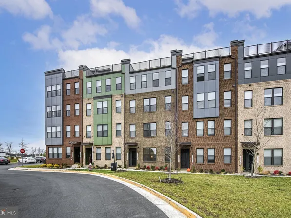 20276 Newfoundland Sq, Ashburn, VA 20147