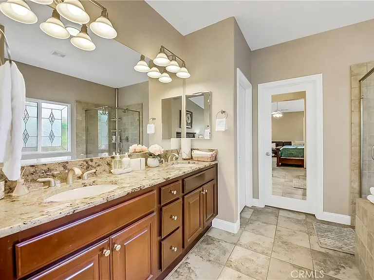 41424 Trumble Ct — Photo 16