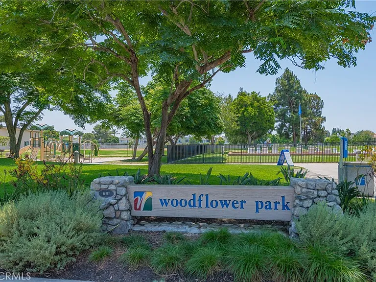 76 Fairlake #23 — Photo 49