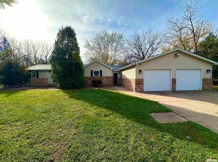 15228 35th Ave, East Moline, IL 61244