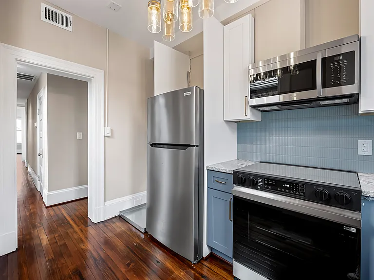 1202 Bolton St #3 — Photo 17