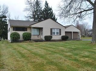 3033 Oran Dr, Youngstown, OH 44511