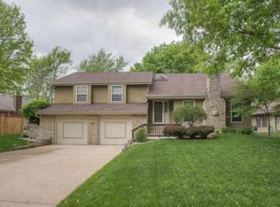 6618 Westgate Ln, Shawnee, KS 66216