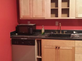 6648 Arrow Point Dr NE, Bainbridge Island, WA 98110