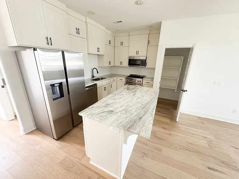 1442 E Huntsville Rd — Photo 1