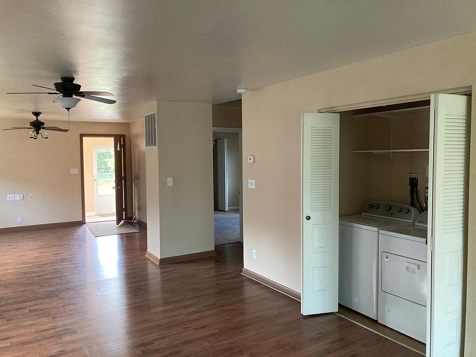 2nd image of 5913 Sefton Ave