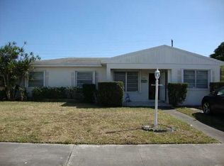 880 NE 178th Ter, Miami, FL 33162