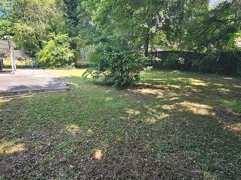 3223 Shallowford Rd NE — Photo 27