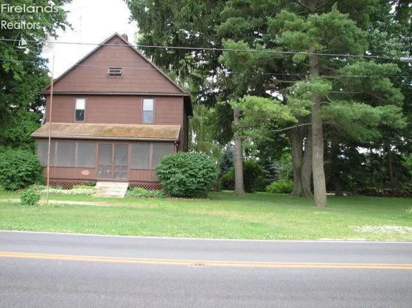 2237 Morrison Rd, Fremont, OH 43420