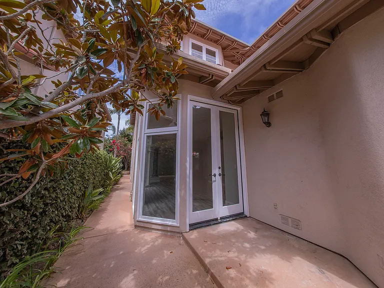 9756 Keeneland Row — Photo 31