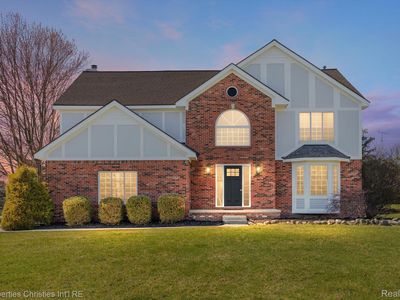 3552 Kossuth Rd, Lake Orion, MI, 48360