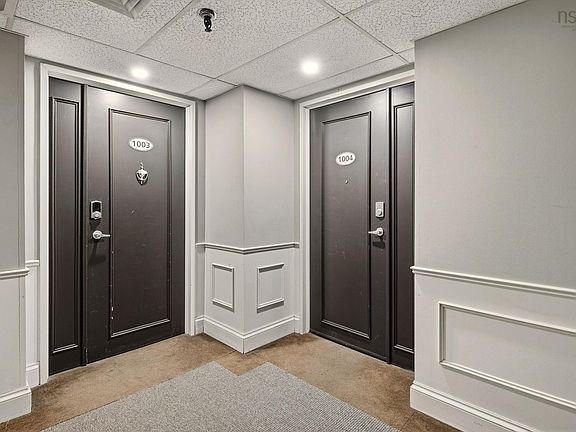 4th image of 6369 Coburg Rd #1004