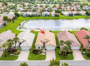 6594 Sun River Rd, Boynton Beach, FL 33437