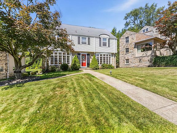 4th image of 1432 Terrace Dr