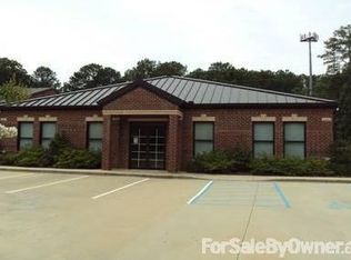 135 Hayesbury Dr, Pelham, AL 35124
