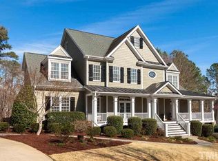 804 Crossway Ln, Holly Springs, NC 27540