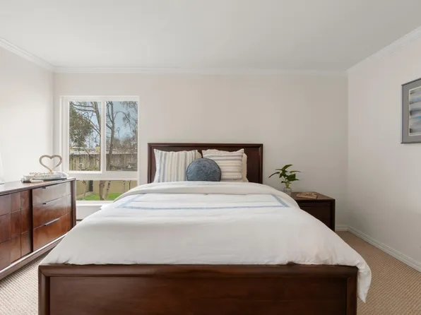 928 Peninsula Ave APT 204, San Mateo, CA 94401
