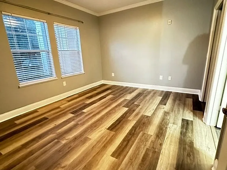 2801 Chancellorsville Dr #112 — Photo 9