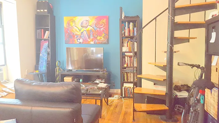 Rented by Manhattan Spaces | media 13