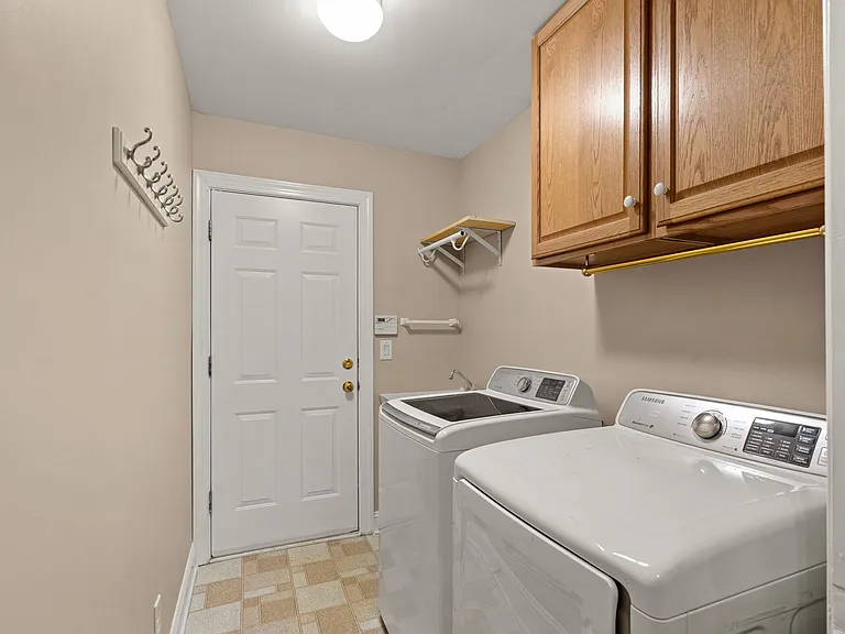12023 Stone Forest Dr — Photo 39