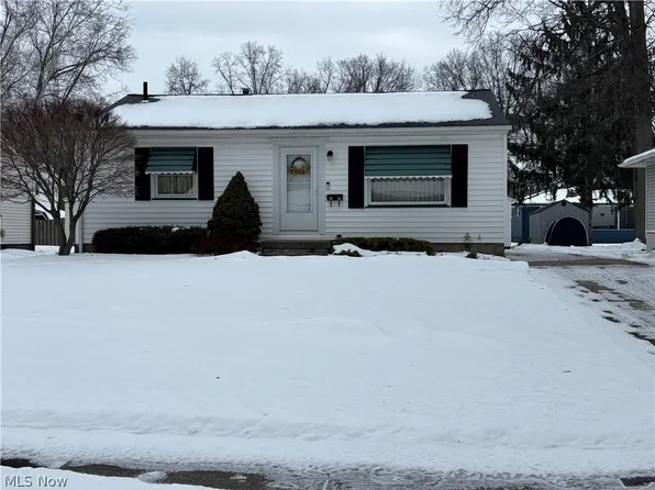 1924 Westwood Dr NW, Warren, OH 44485