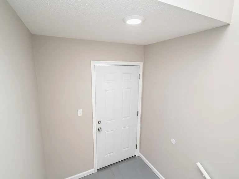 1518 Parkridge Dr #2 — Photo 4